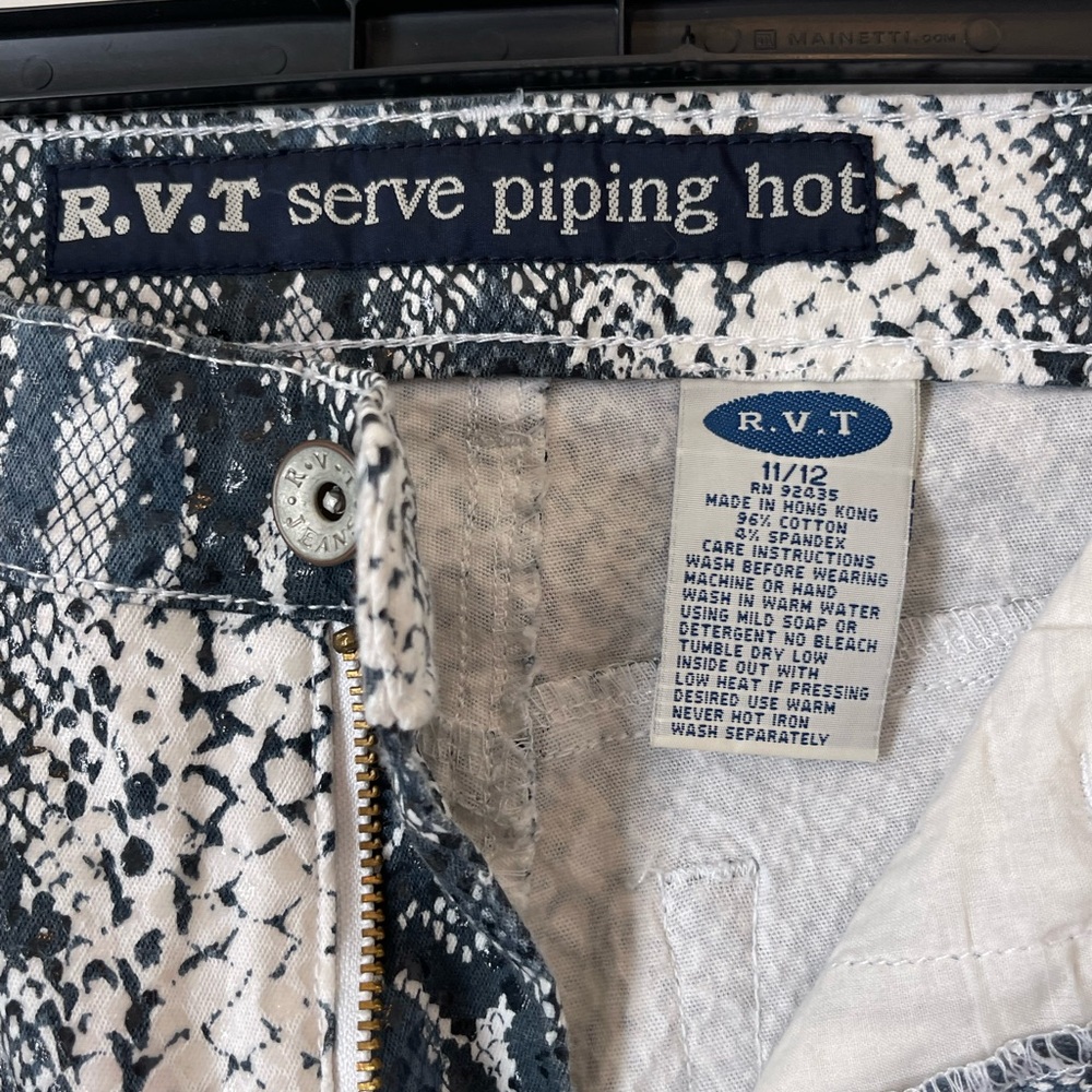 Revolt Jeans white snake print pants - Picture 3 of 3